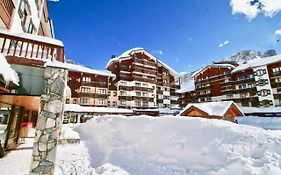 Le Rond Point des Pistes